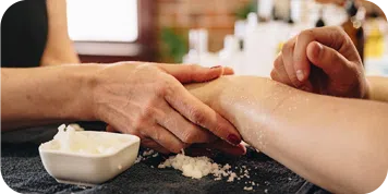 Manicure hand massage